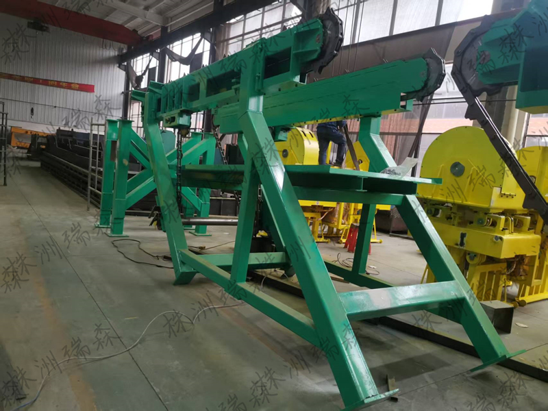 Metallurgical heavy-duty chain conveyor machine
